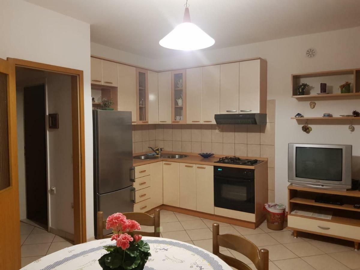 Apartman Nino Округ-Доньи Экстерьер фото