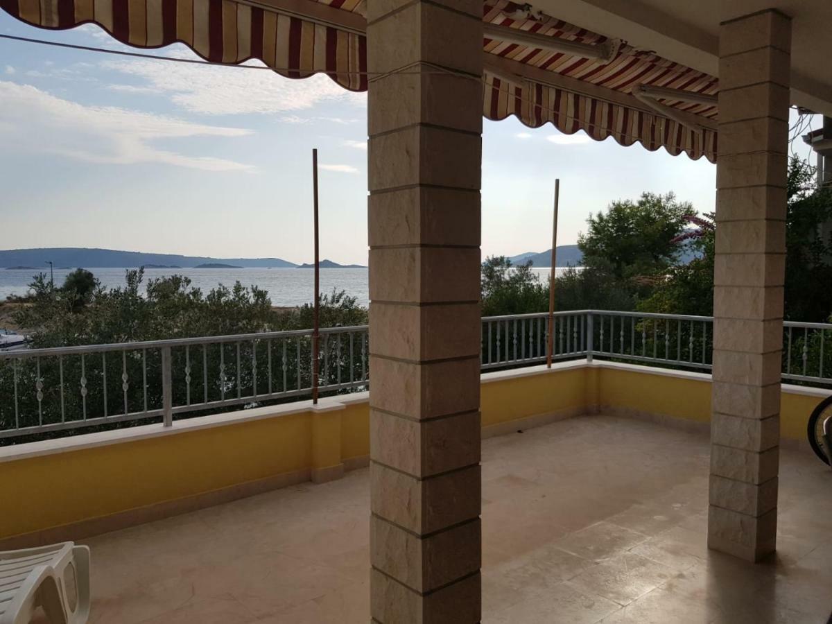 Apartman Nino Округ-Доньи Экстерьер фото